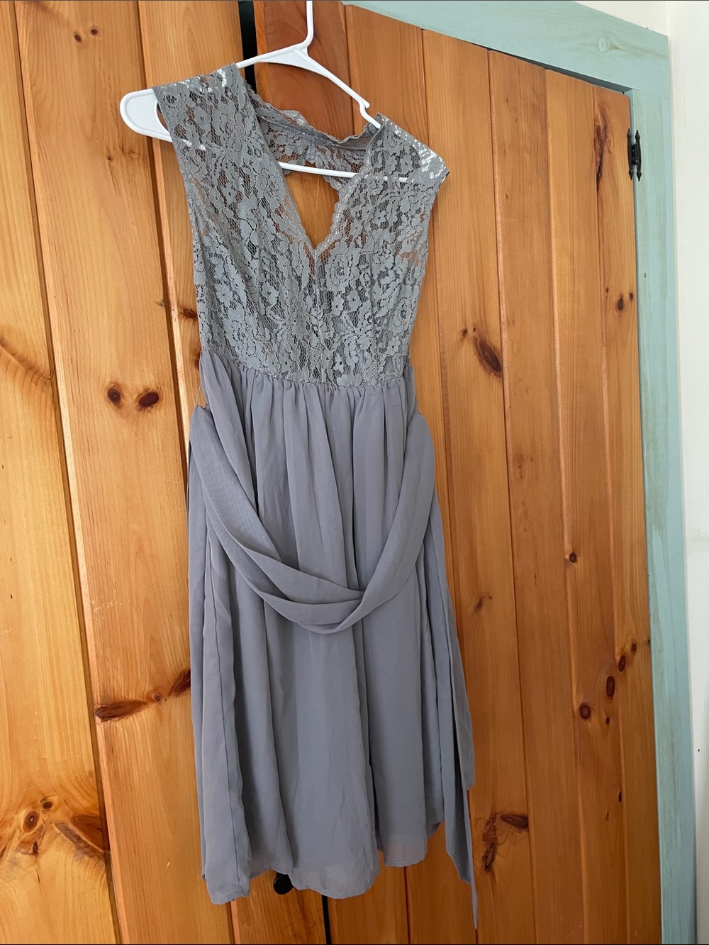 Tevolio Lace Bodice Midi Dress in Gray